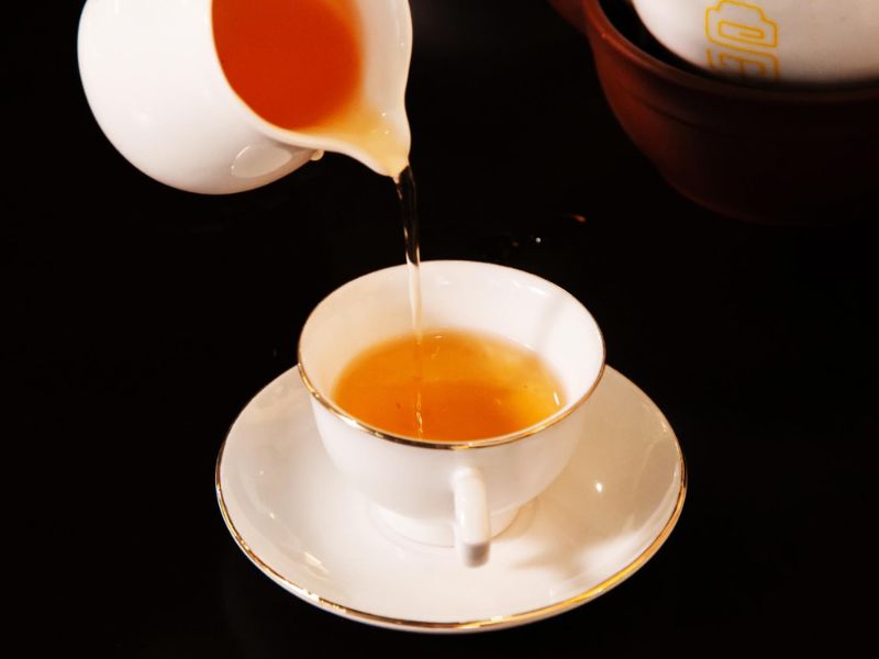 Trà là một trong những loại đồ uống phổ biến nhất trên thế giới, ngay sau nước uống hằng ngày