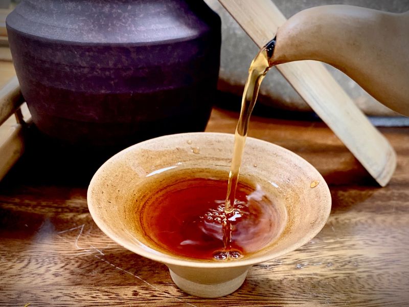 Hồng trà có tác dụng gì trong việc bảo vệ tim mạch?