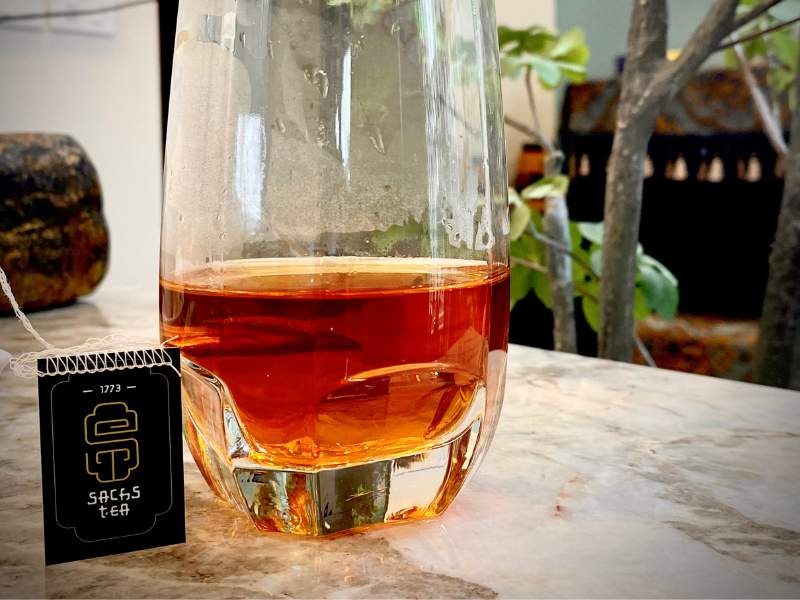 Uống trà đen có thể giảm đáng kể cả huyết áp tâm thu và tâm trương so với nhóm đối chứng